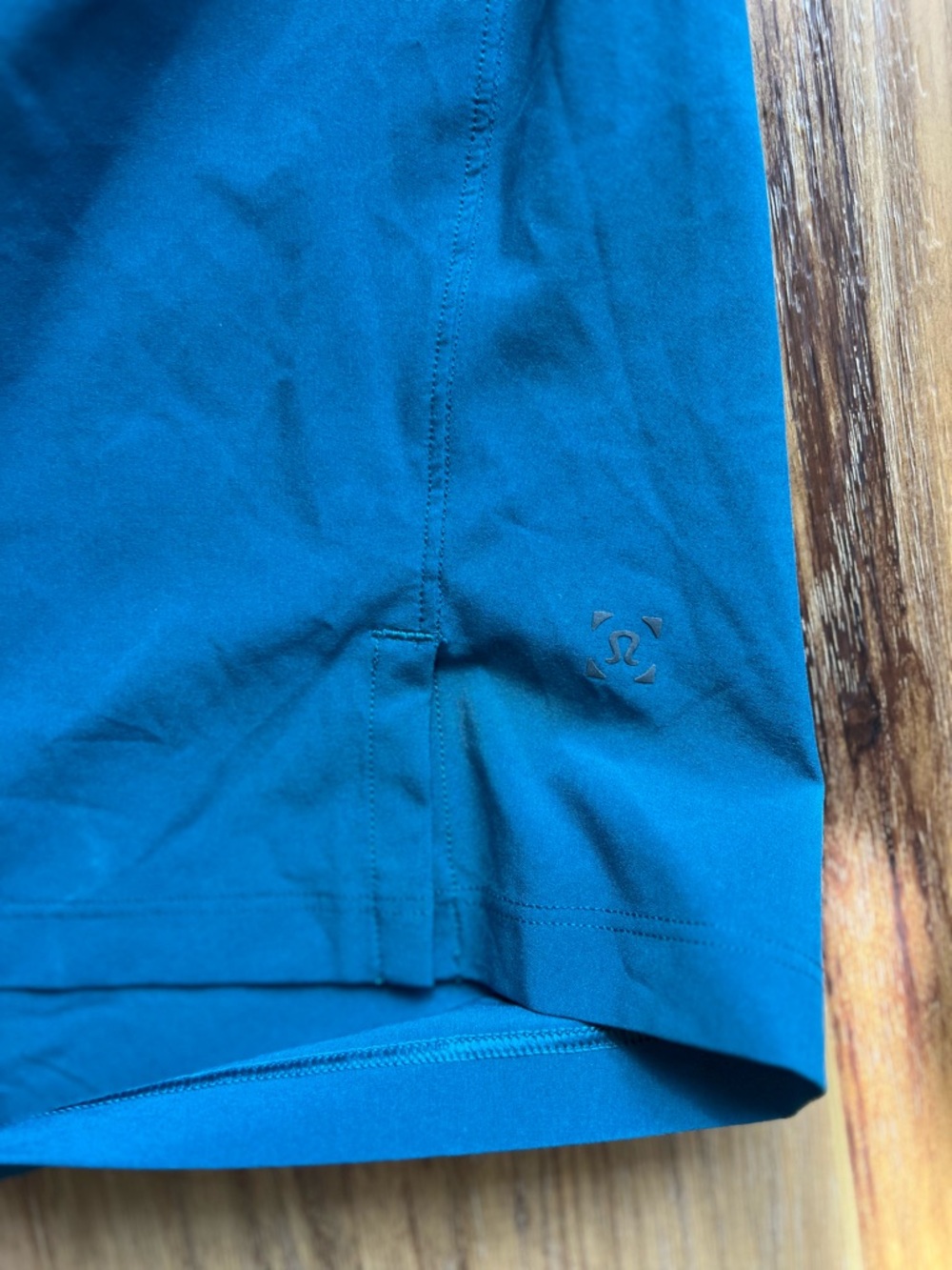 T.H.E. Short 11” Linerless Lululemon Bermuda Teal Men’s Training Shorts Size XL - Picture 6 of 11